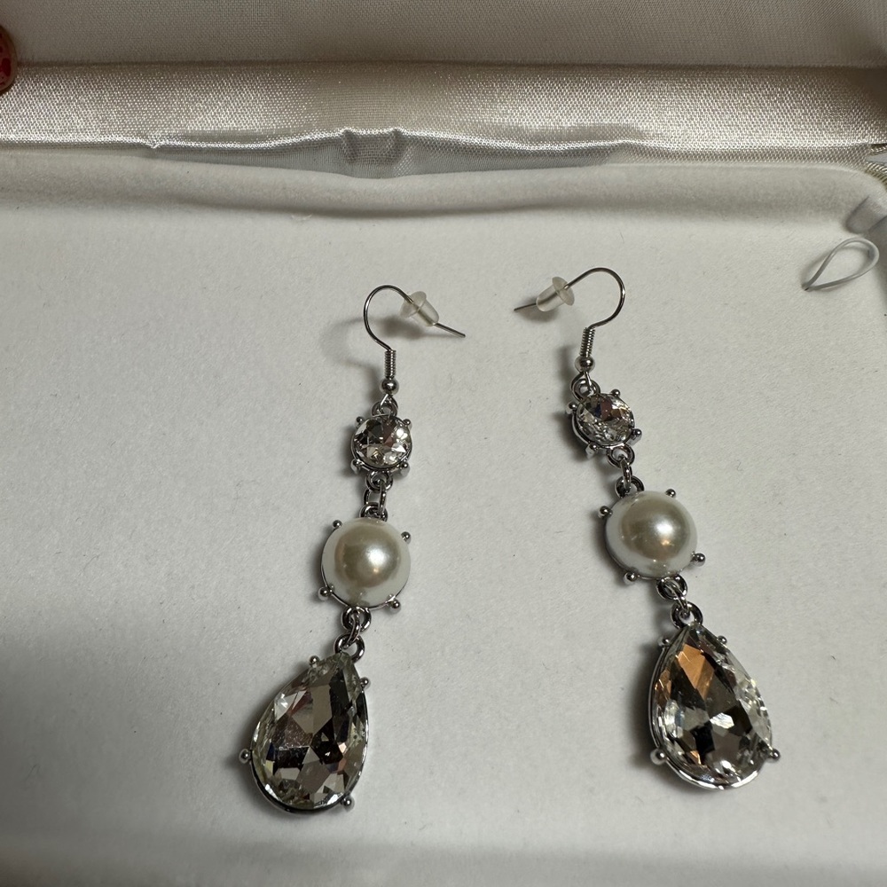 Rhinestone Drop Earrings